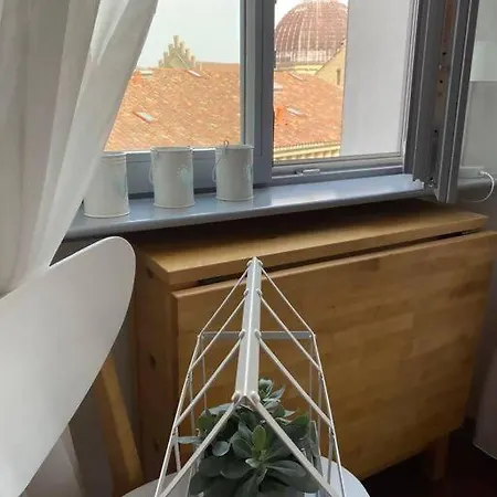 Apartment With A View *